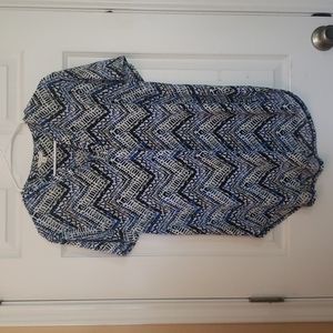 Womens short sleeve shirt